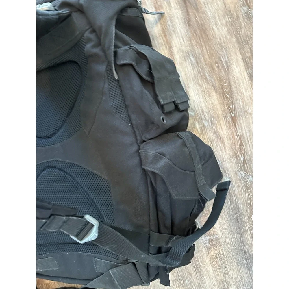 Oakley Mechanism Tactical Backpack Standard Issue Field Gear Gorpcore Rugged